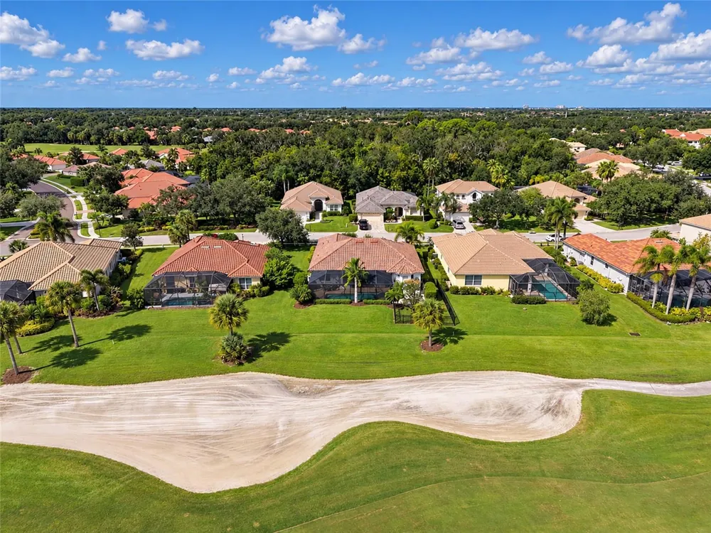 9719 DISCOVERY TERRACE Bradenton, FL 34212