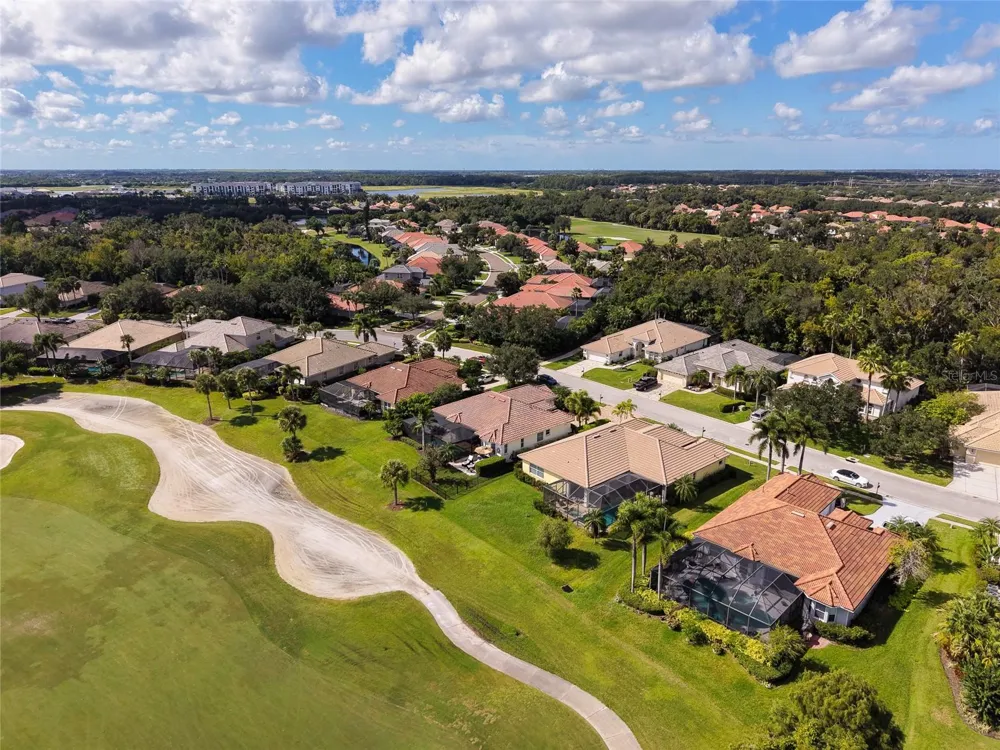 9719 DISCOVERY TERRACE Bradenton, FL 34212