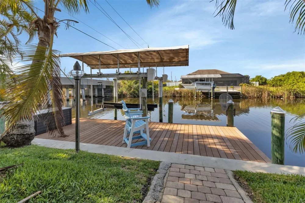 10127 LEBANON DRIVE Port Charlotte, FL 33981