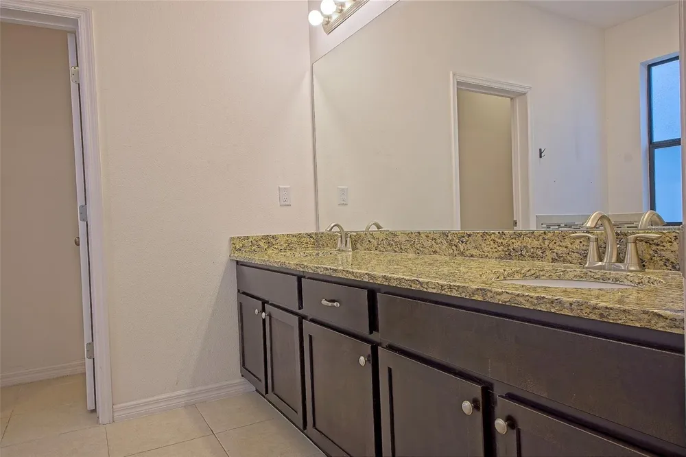 11918 WINTERSET COVE DRIVE Riverview, FL 33579