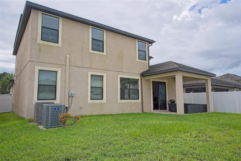 11918 WINTERSET COVE DRIVE Riverview, FL 33579