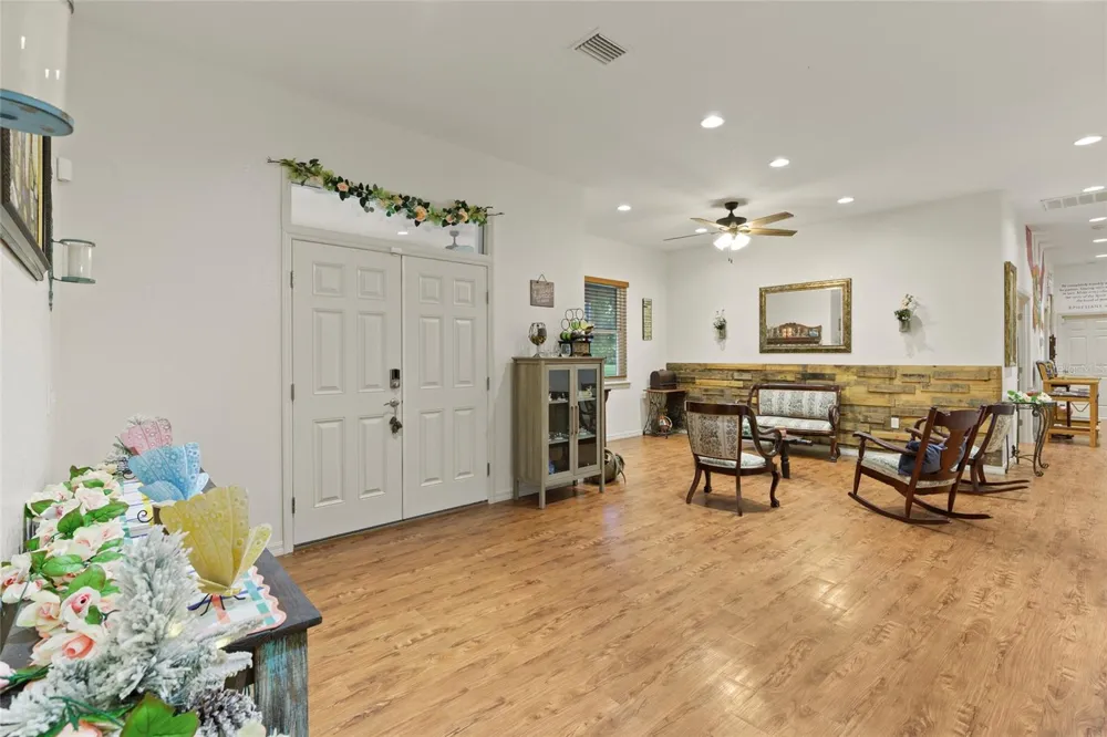 281 GERBER DAIRY ROAD Winter Haven, FL 33880