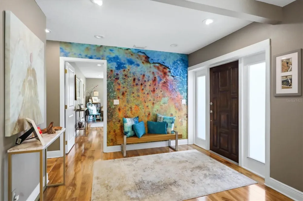 942 VIRGINIA DRIVE Sarasota, FL 34234