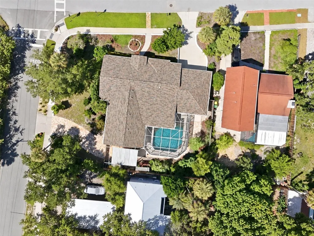 942 VIRGINIA DRIVE Sarasota, FL 34234