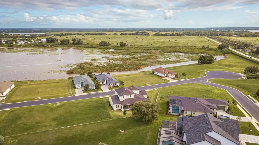 133 CALADIUM AVENUE Lake Alfred, FL 33850