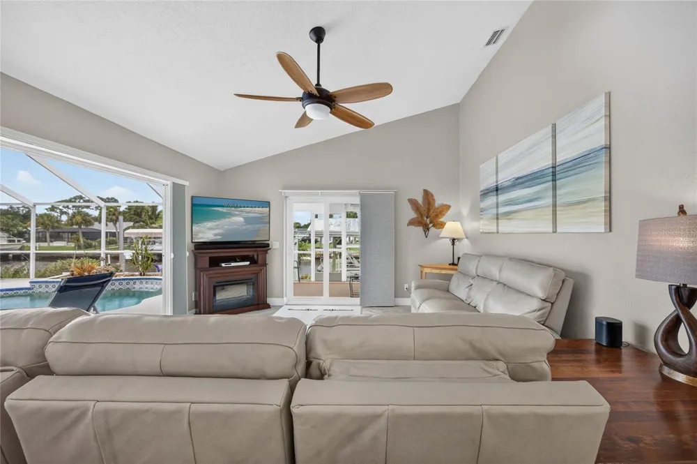 18345 HOTTELET CIRCLE Port Charlotte, FL 33948