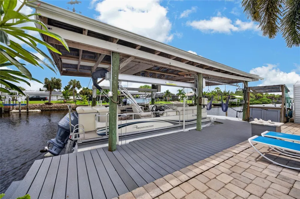 18345 HOTTELET CIRCLE Port Charlotte, FL 33948