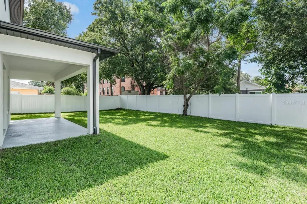 2910 W AILEEN STREET Tampa, FL 33607