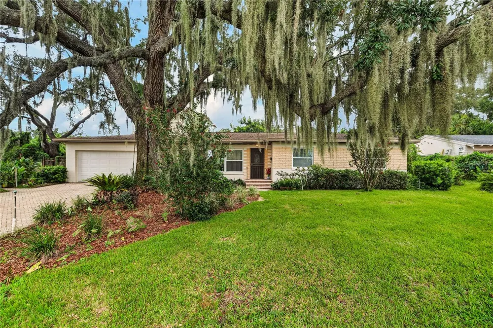 1205 DORCHESTER STREET Orlando, FL 32803
