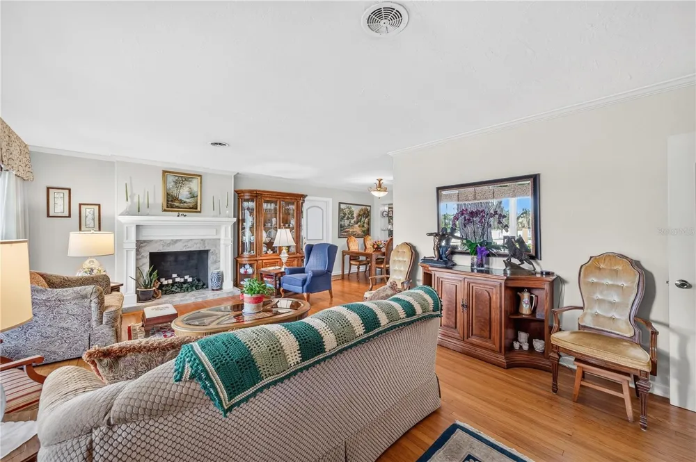 1205 DORCHESTER STREET Orlando, FL 32803