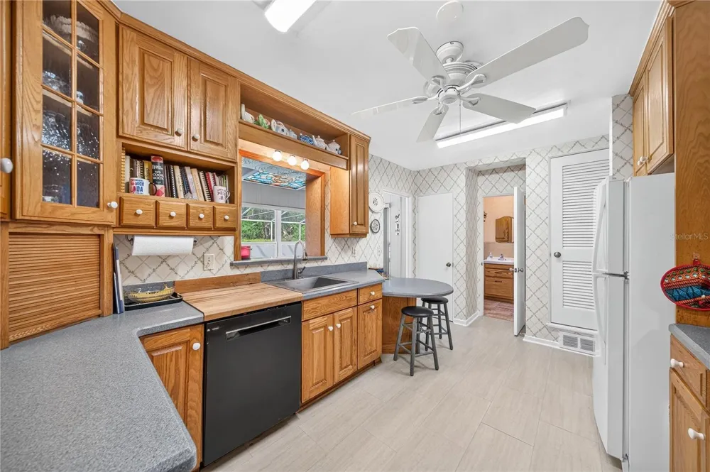 1205 DORCHESTER STREET Orlando, FL 32803