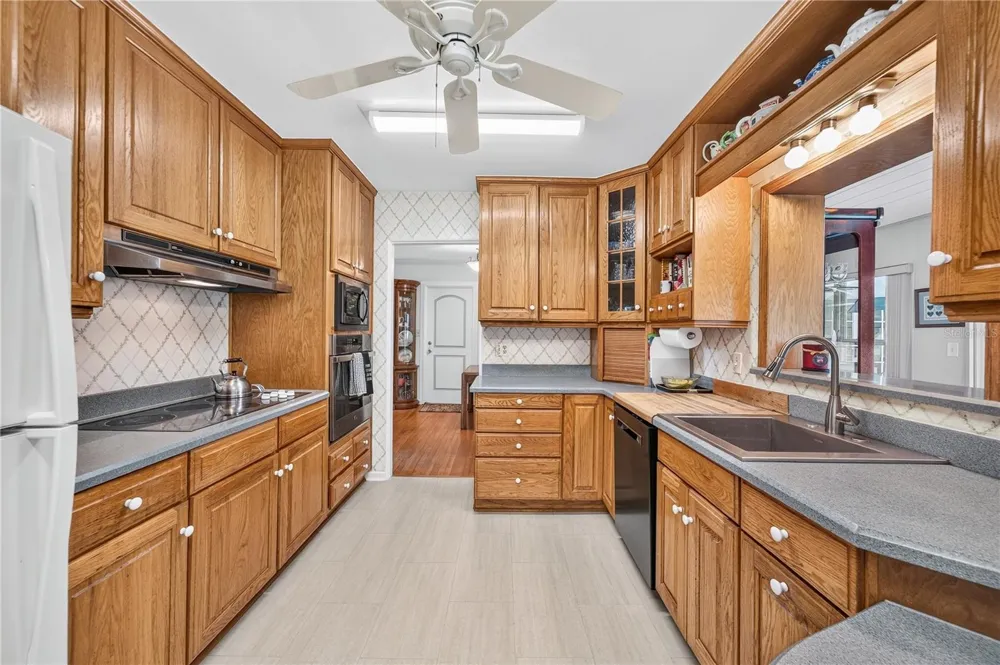 1205 DORCHESTER STREET Orlando, FL 32803