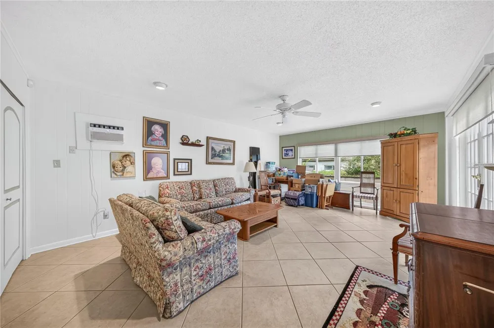 1205 DORCHESTER STREET Orlando, FL 32803