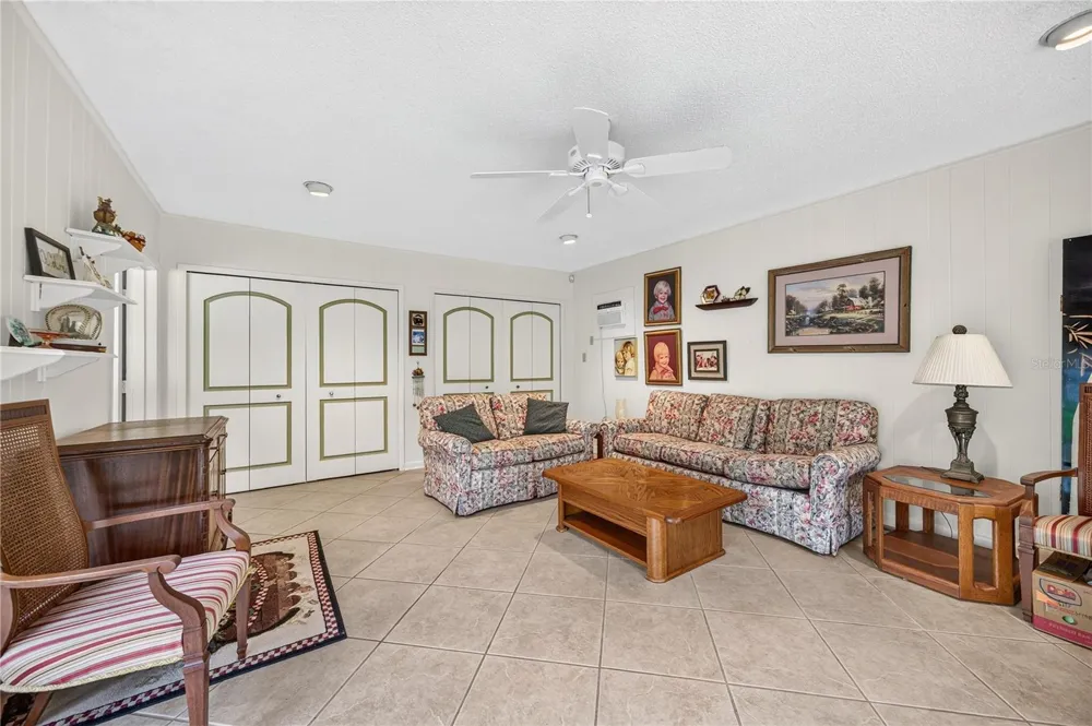 1205 DORCHESTER STREET Orlando, FL 32803