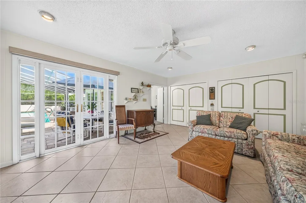 1205 DORCHESTER STREET Orlando, FL 32803