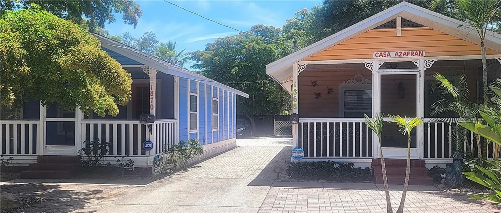 1868 LAUREL STREET Sarasota, FL 34236