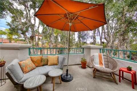 14 Villa Point