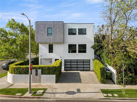 14157 Tiara Street #101