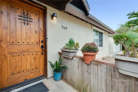 769 W Wilson