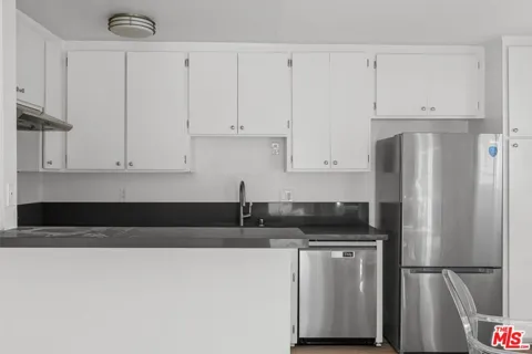 10 19th Avenue #9