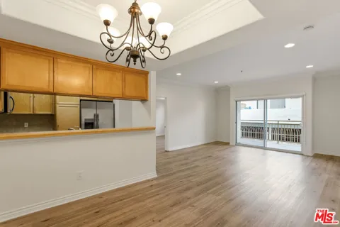 3328 OAKHURST AVENUE #108