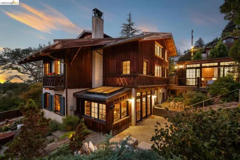 1705 La Loma Ave
