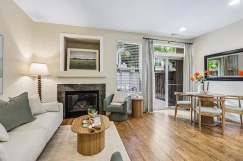 363 Oleander Drive