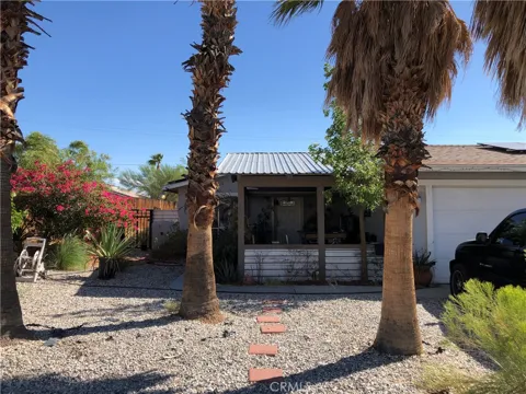66157 Avenida Cadena
