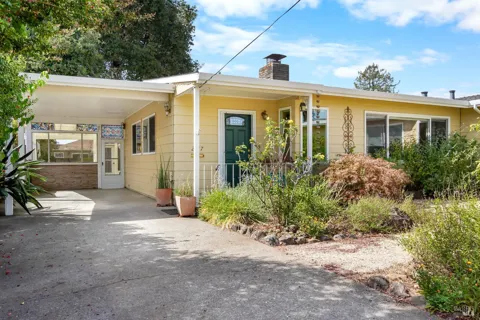 2117 Harris Court