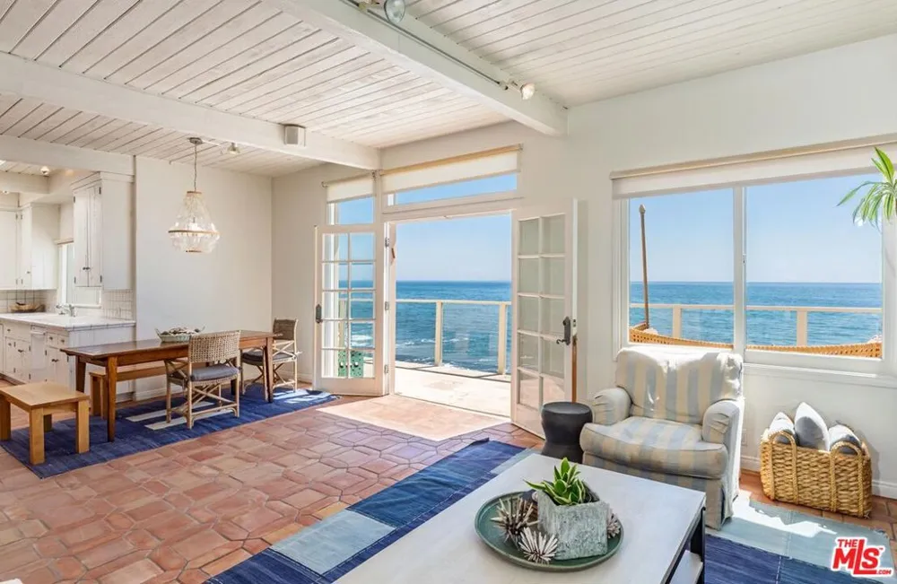 24216 Malibu Road Malibu, CA 90265