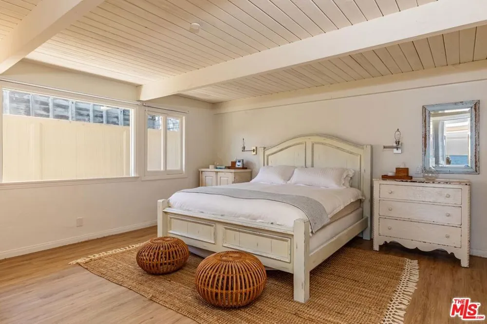 24216 Malibu Road Malibu, CA 90265