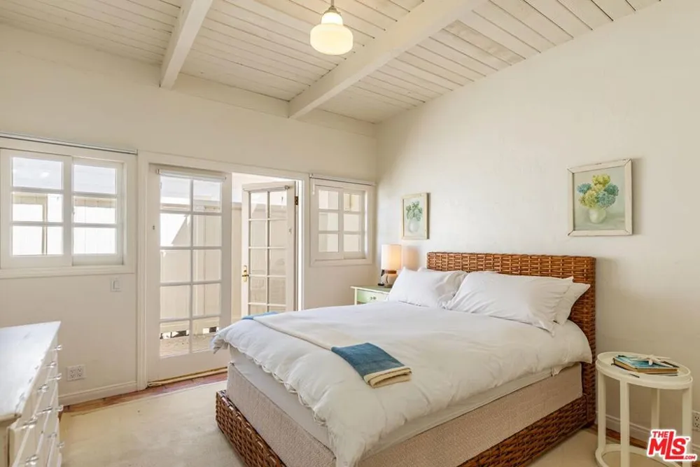 24216 Malibu Road Malibu, CA 90265
