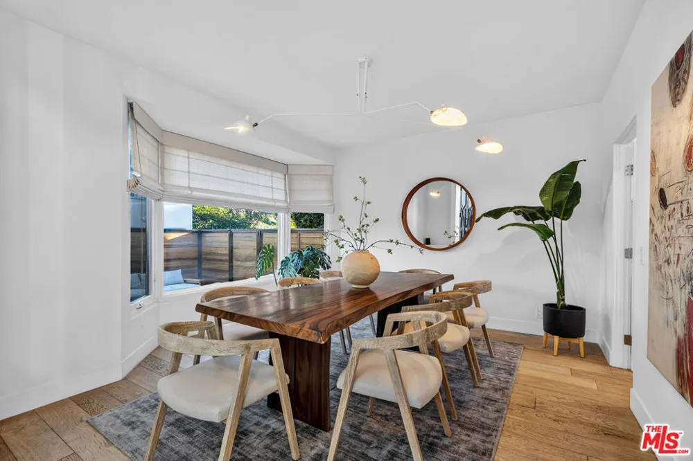 3457 Primera Avenue Los Angeles, CA 90068