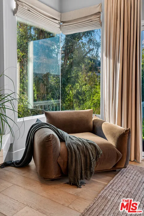 3457 Primera Avenue Los Angeles, CA 90068