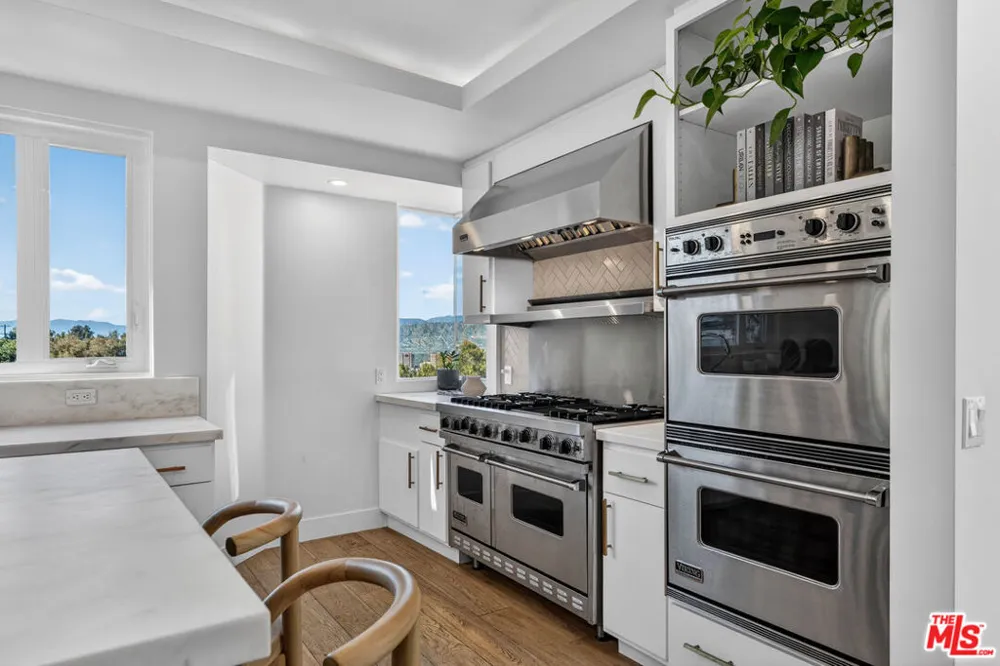 3457 Primera Avenue Los Angeles, CA 90068