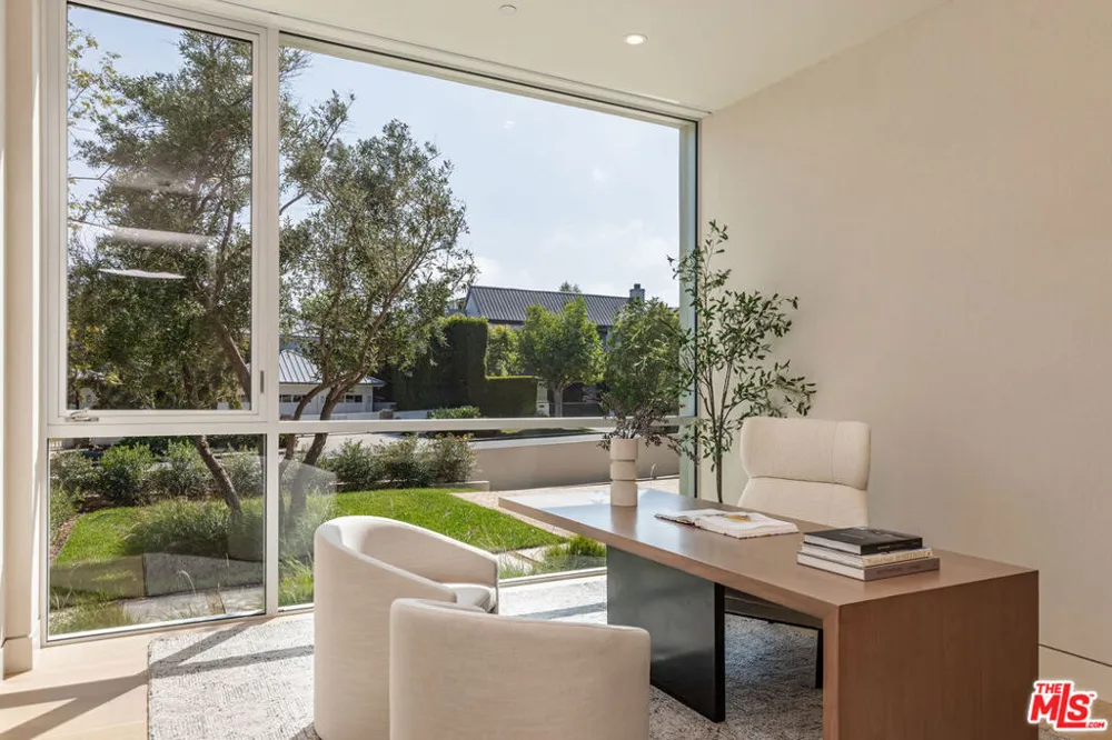 634 Moreno Avenue Los Angeles, CA 90049