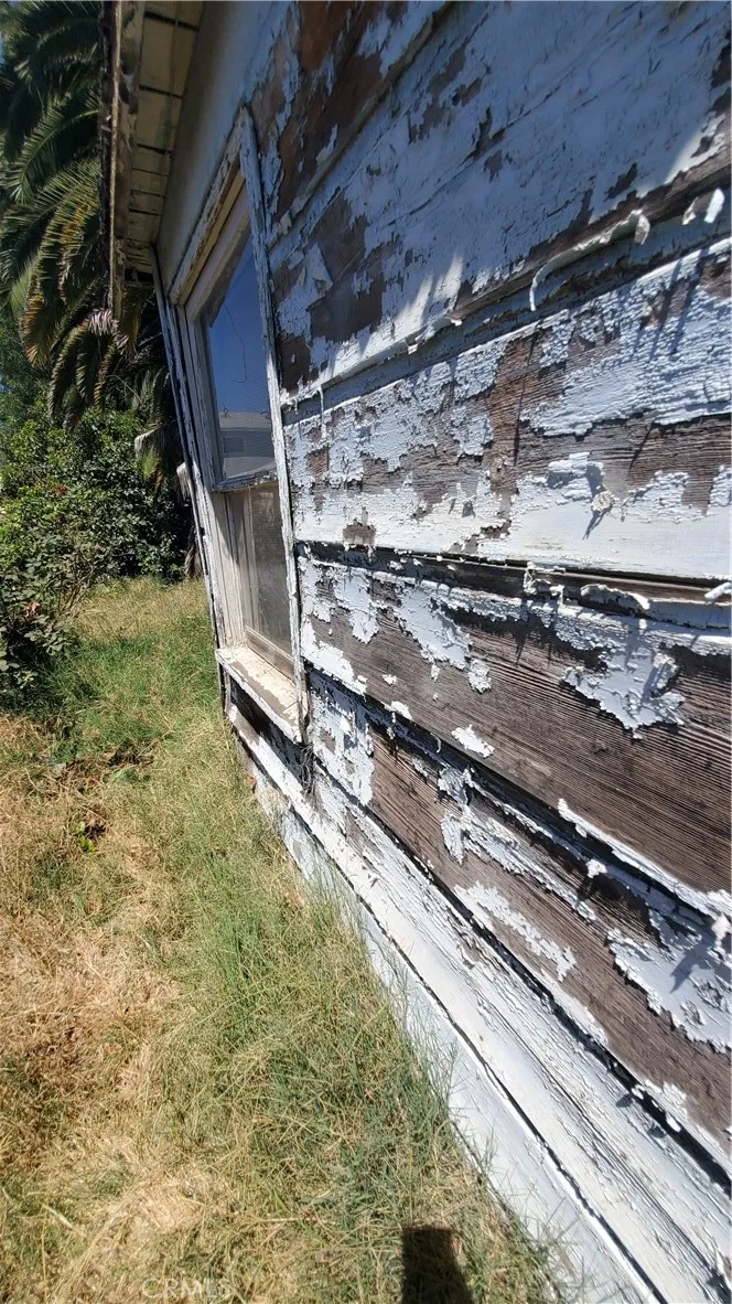 7347 De Soto Los Angeles, CA 91303