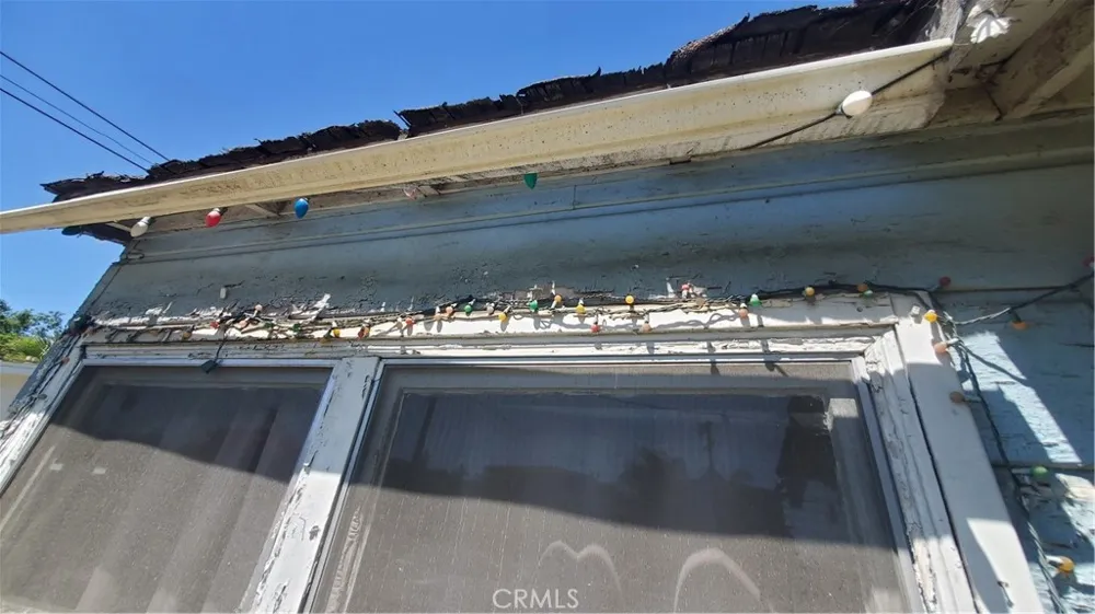 7347 De Soto Los Angeles, CA 91303