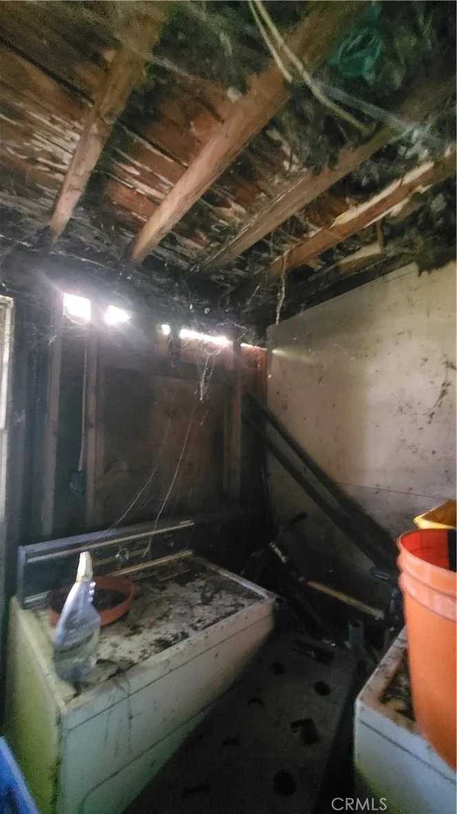 7347 De Soto Los Angeles, CA 91303
