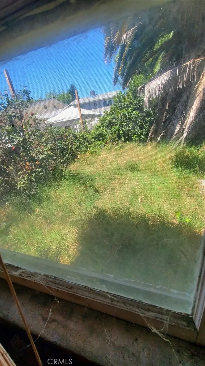 7347 De Soto Los Angeles, CA 91303