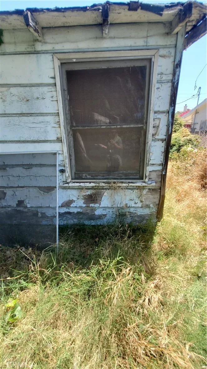 7347 De Soto Los Angeles, CA 91303