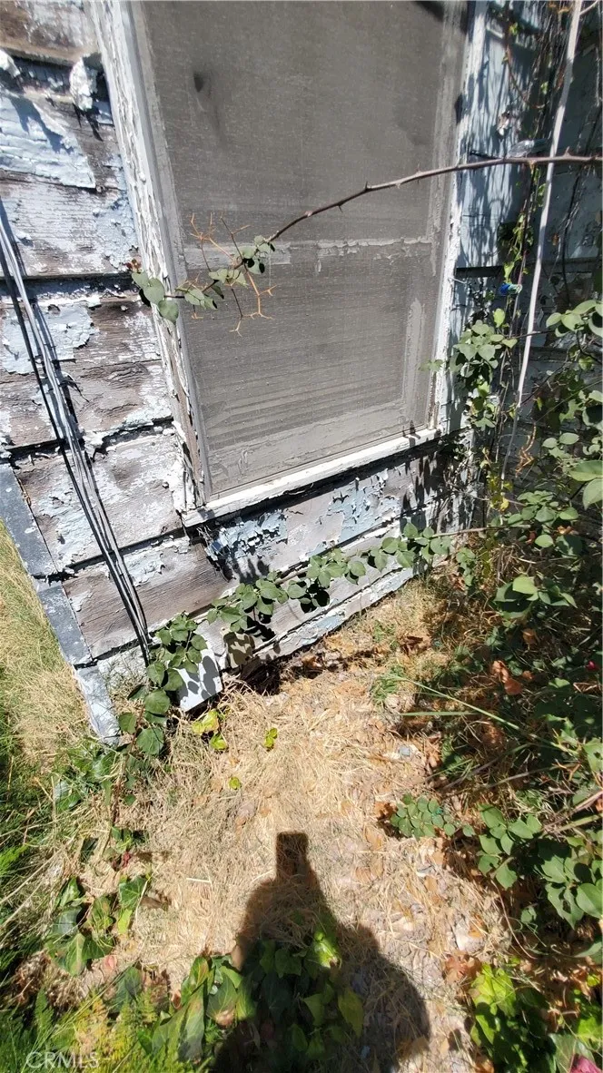 7347 De Soto Los Angeles, CA 91303