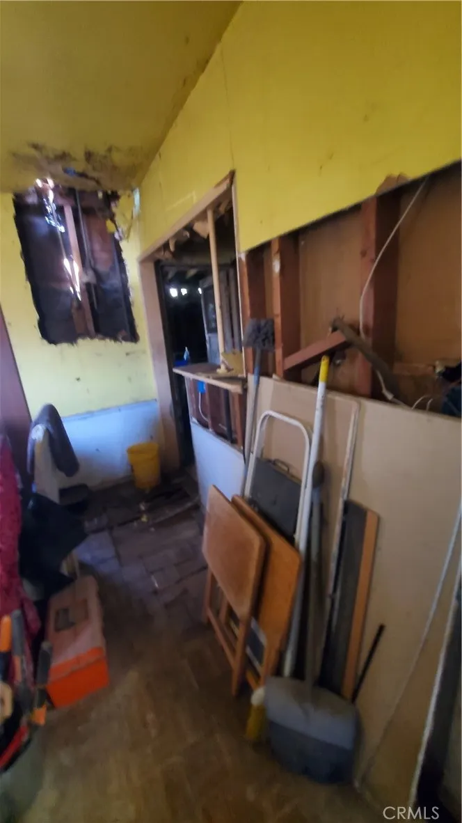 7347 De Soto Los Angeles, CA 91303