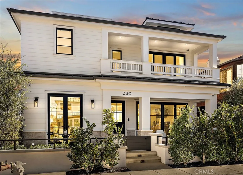 330 Onyx Avenue Newport Beach, CA 92662