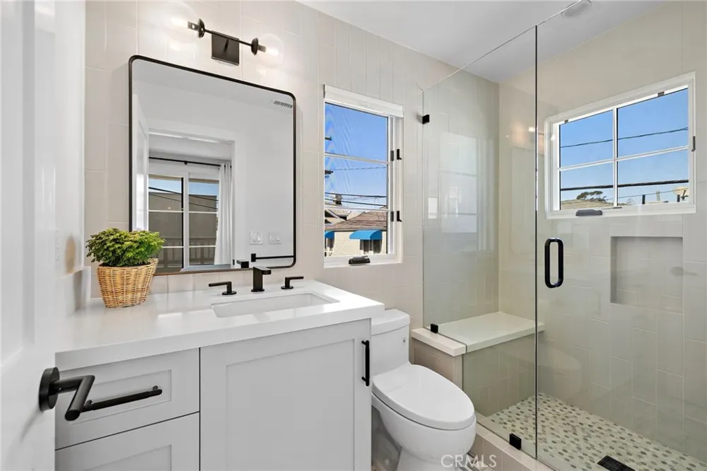 330 Onyx Avenue Newport Beach, CA 92662