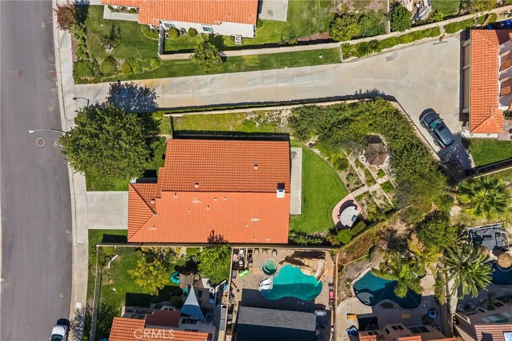 28712 Park Woodland Saugus, CA 91390