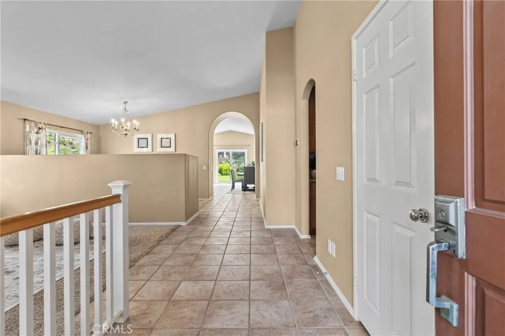 28712 Park Woodland Saugus, CA 91390