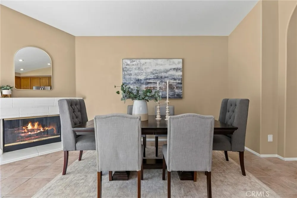 28712 Park Woodland Saugus, CA 91390