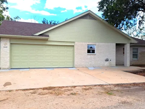 109 Davis Drive