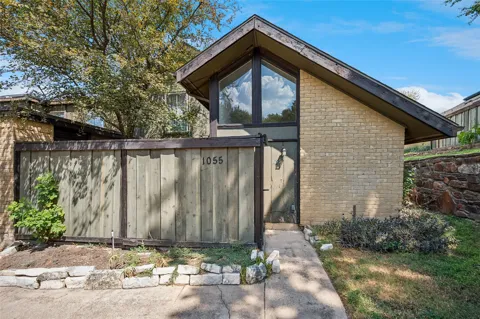 4627 Country Creek Drive #1055